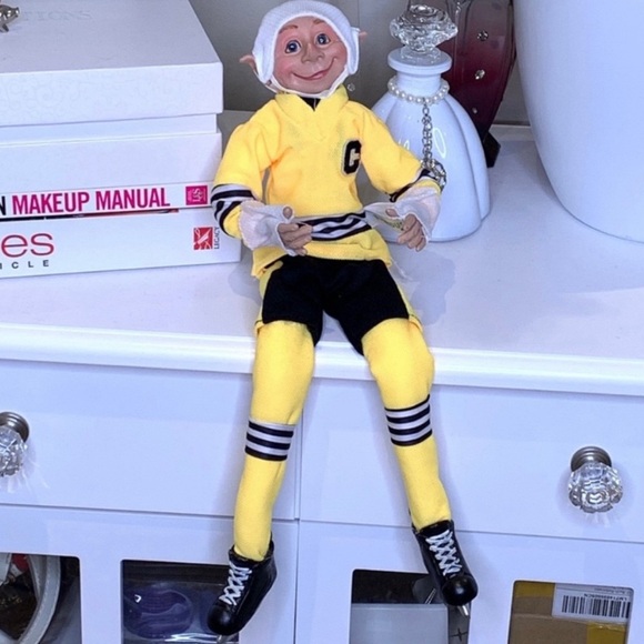 Floridus Elf —hockey . Arms and legs are bendable. Floridus design - Picture 1 of 7